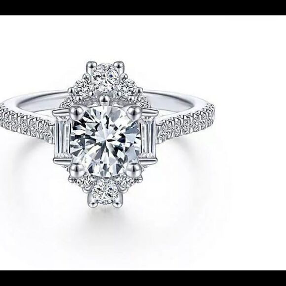 Beautiful Silver CZ Diamond Ring - Picture 1 of 7